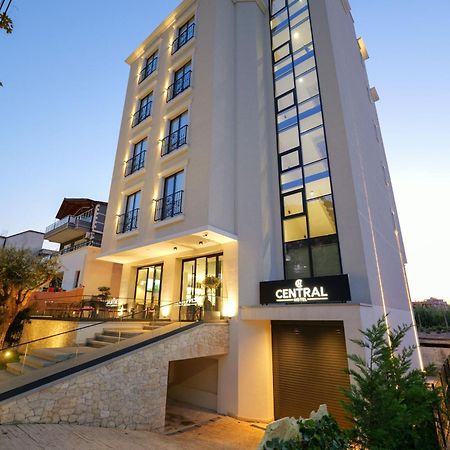 Hotel Central Vlorë エクステリア 写真