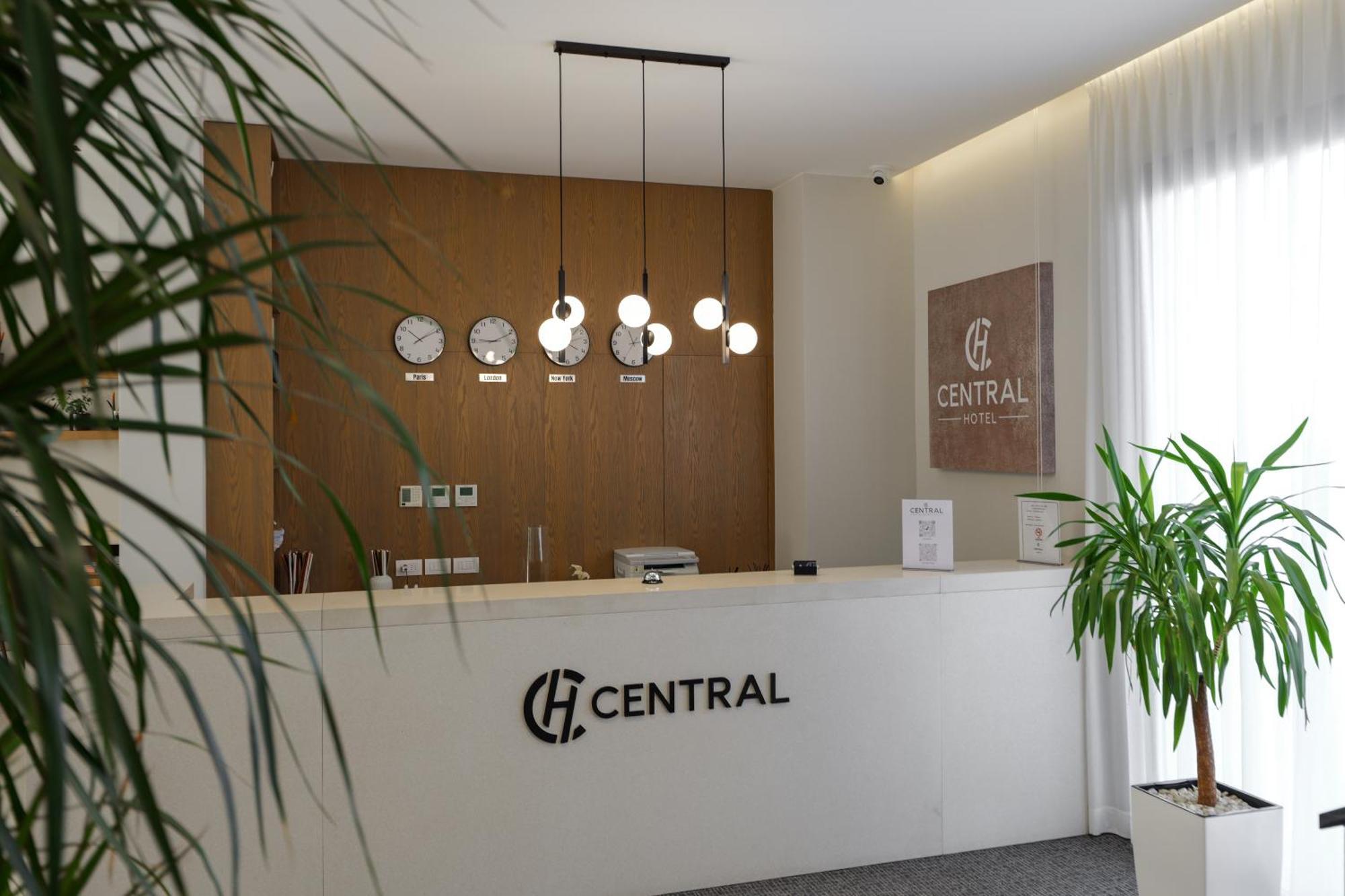 Hotel Central Vlorë エクステリア 写真