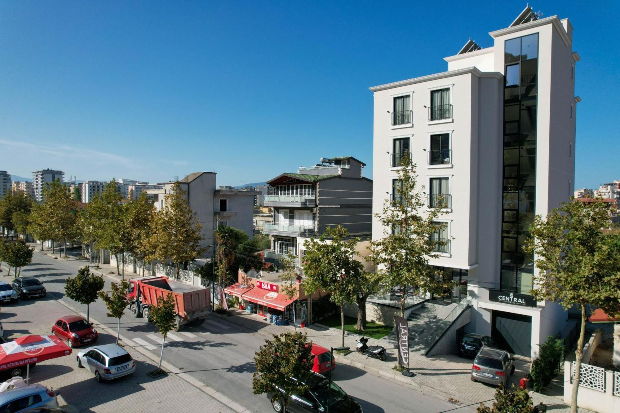 Hotel Central Vlorë エクステリア 写真